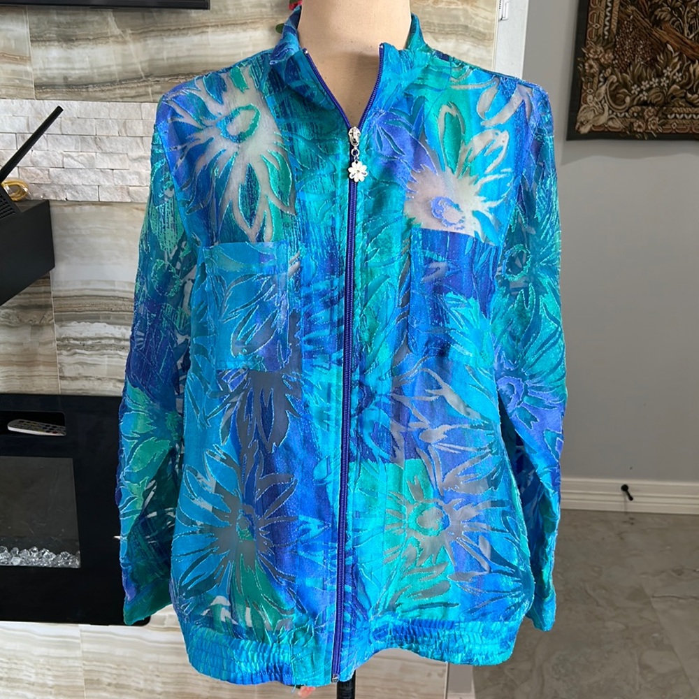 Drapor’s & Dramon’s Floral Full‎ Zip Lightweight Jacket. Size L (850)